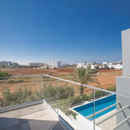 Blue Pearl Villa *