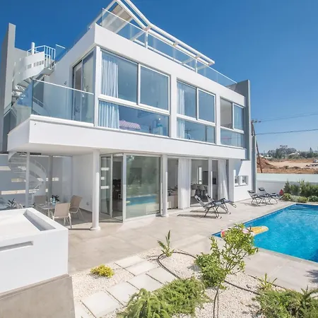 Blue Pearl * Protaras
